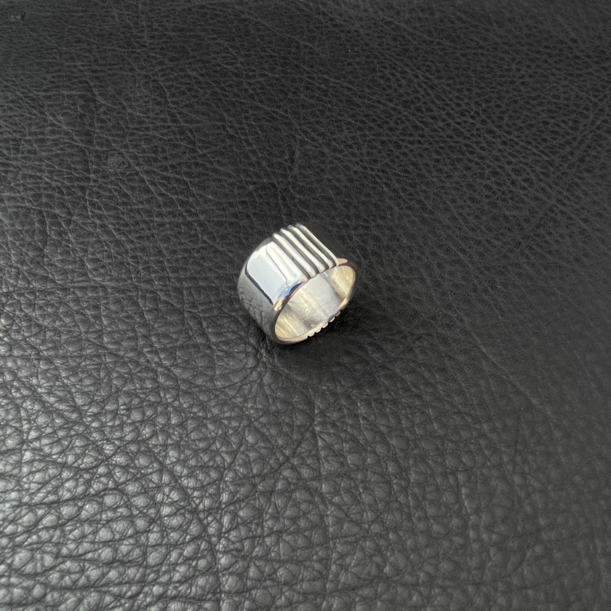 Linework Ring #10