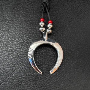 Naja Pendant
