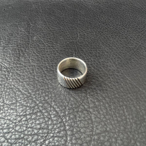 Linework Ring #13