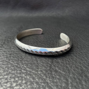 M Seismic Bracelet