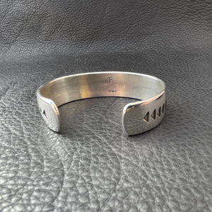 L Momentum Bracelet