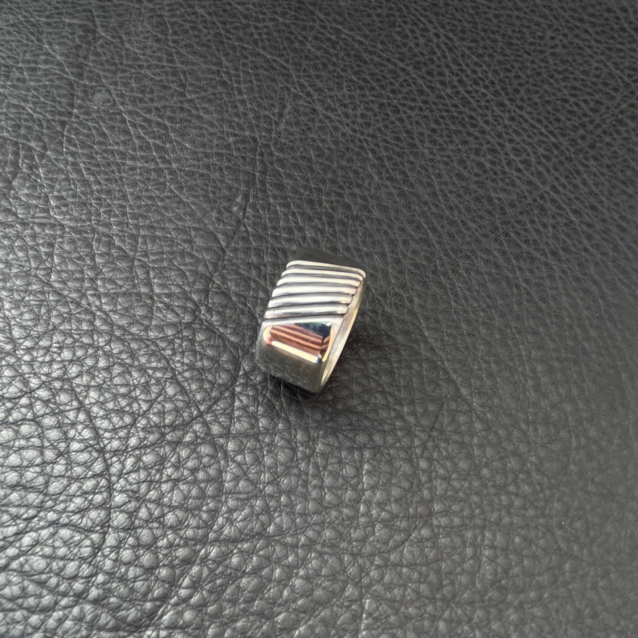 Linework Ring #13