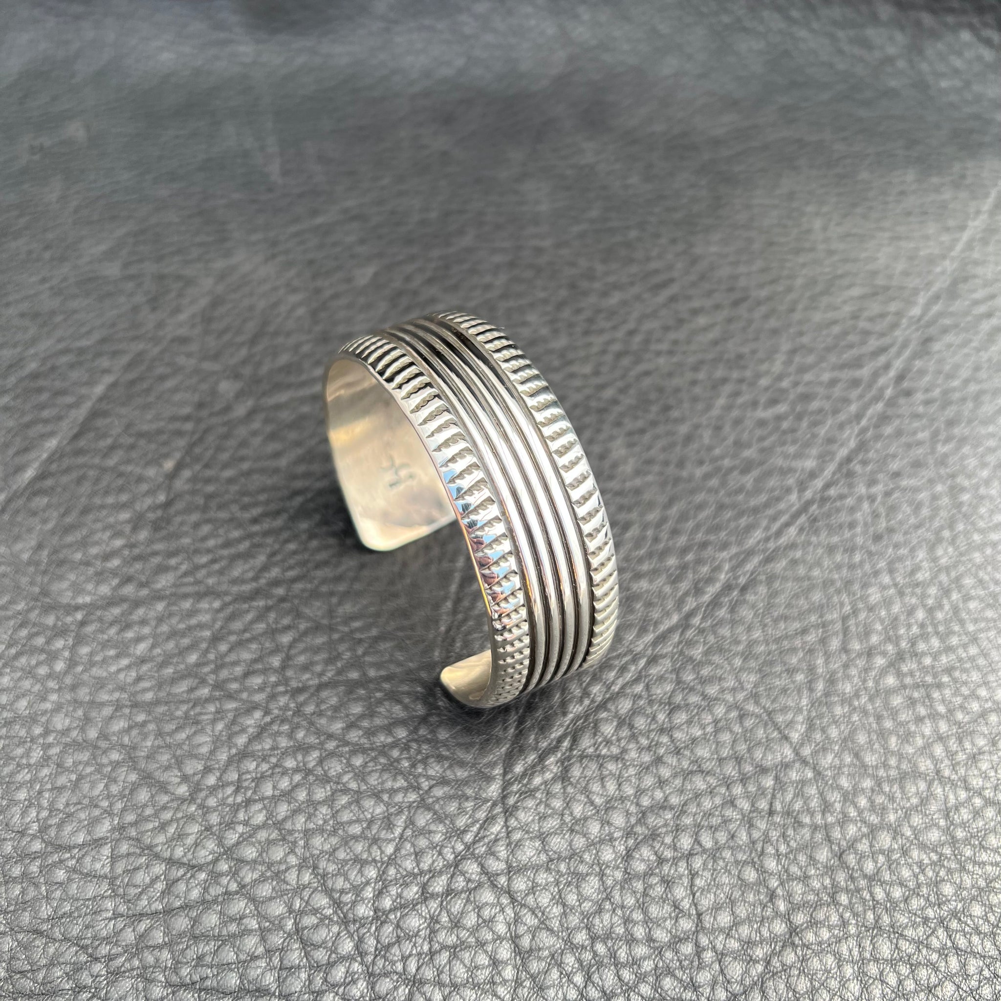 M/L 3/4” Radial Bracelet