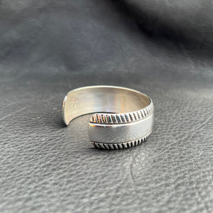 M "Border Design" Bracelet