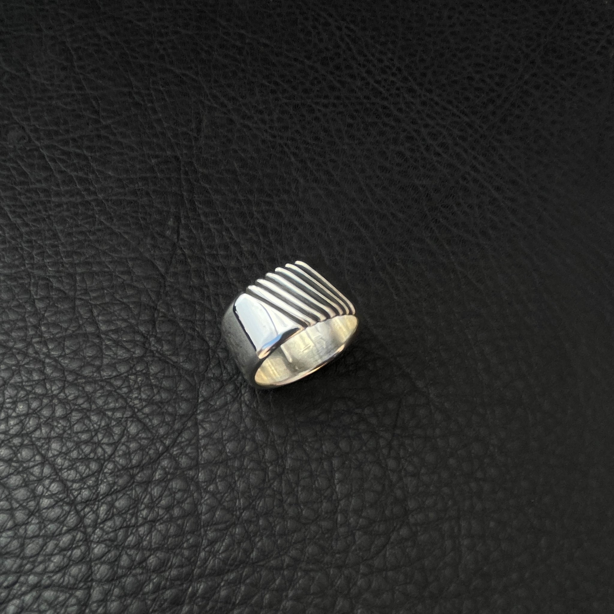 Linework Ring #13