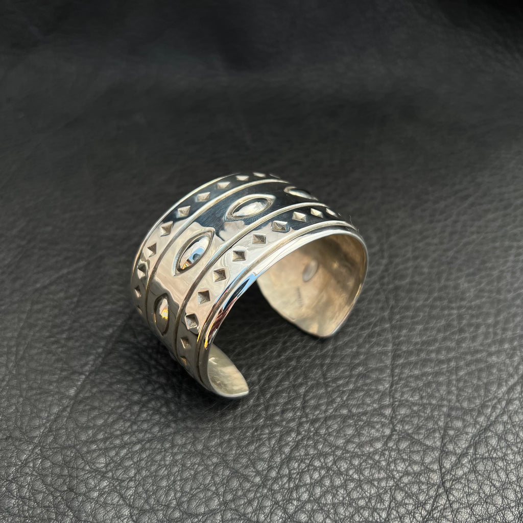 M/L Cuff Bracelet with Repousse Design