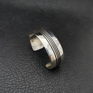 4-Line Cuff