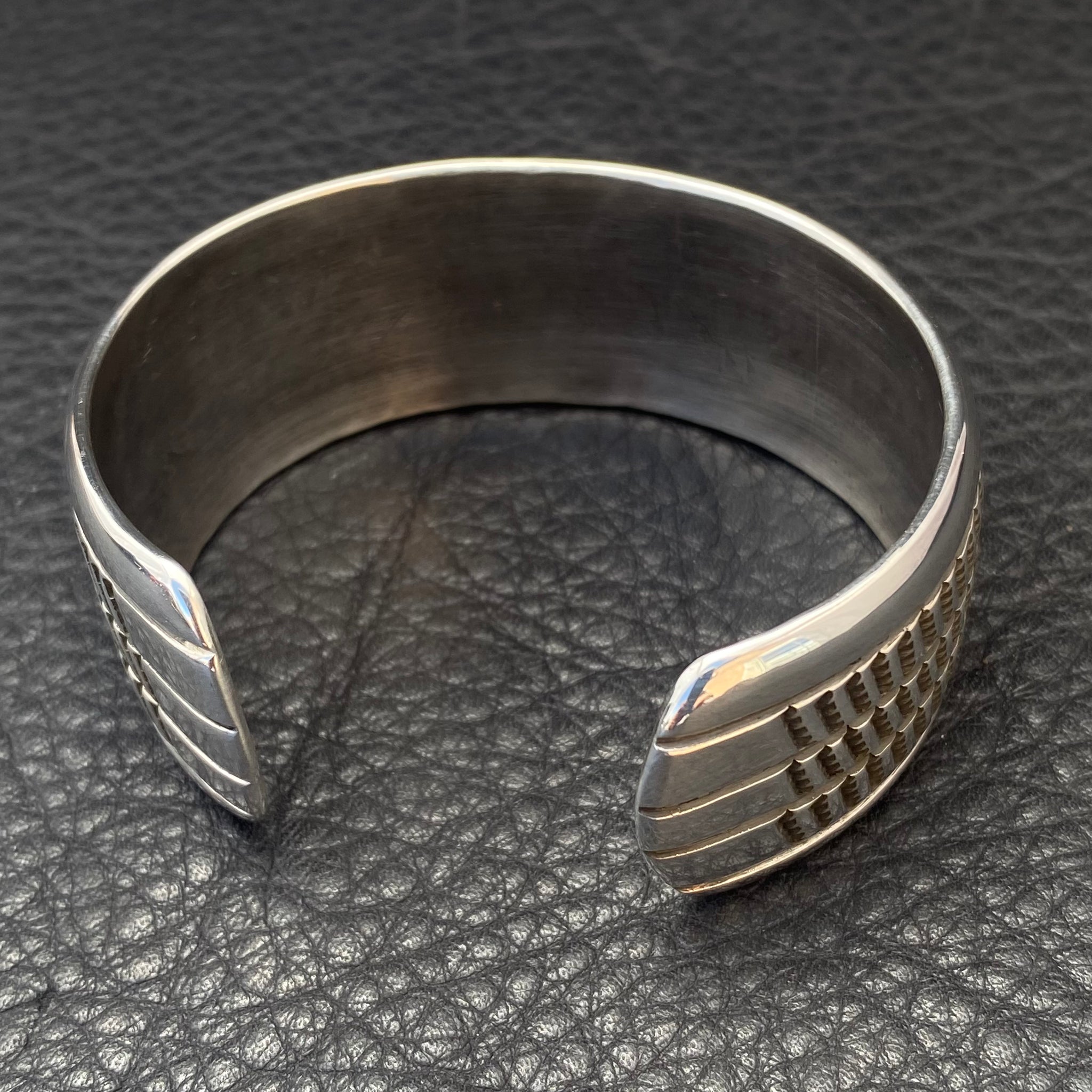 M/L Radial Cuff Bracelet