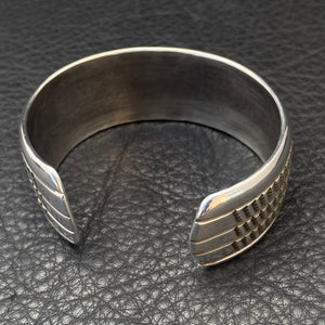 M/L Radial Cuff Bracelet